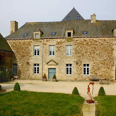 Corseul B&B Le Plessix - Manoir Le Plessix Madeuc المظهر الخارجي الصورة